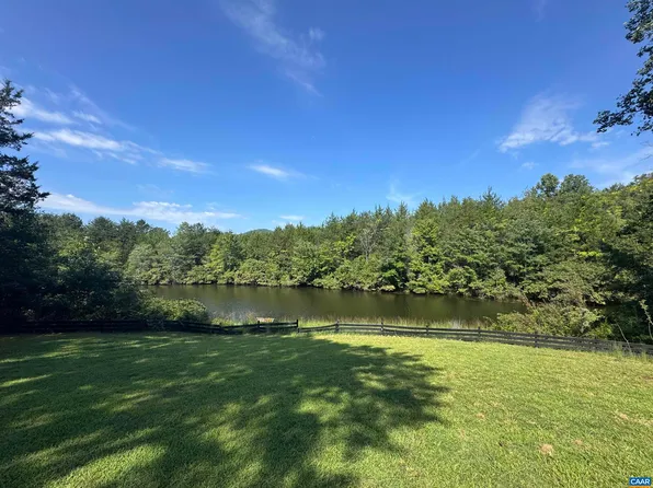 2225 Evans Cir, Earlysville, VA 22936