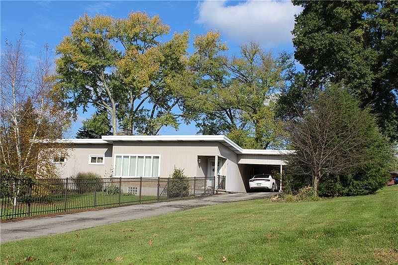 1st image of 717 Farview Dr