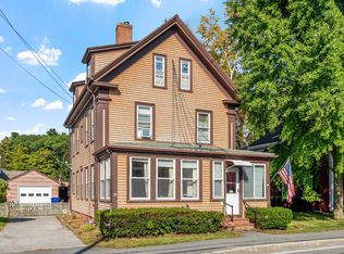 94 School St, Manchester, MA 01944