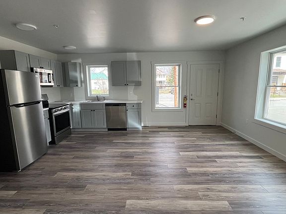 2nd image of 18 South St #1