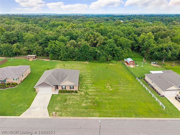 3rd image of 143 Stone Dr
