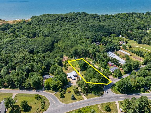 2nd image of 19138 77th St