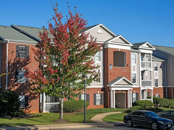 120 Yellowstone Dr APT 301B, Charlottesville, VA 22903