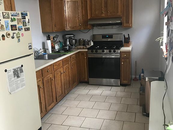 2nd image of 1169 S 11th St Floor 1