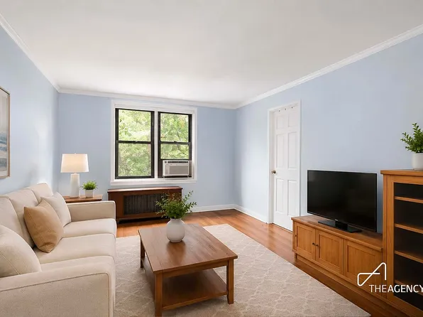 61 Oliver St APT 2A, Brooklyn, NY 11209