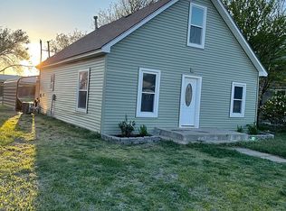 107 S 2nd St, Cimarron, KS 67835
