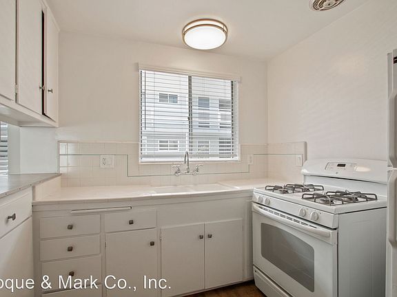 5th image of 303 California Ave #23