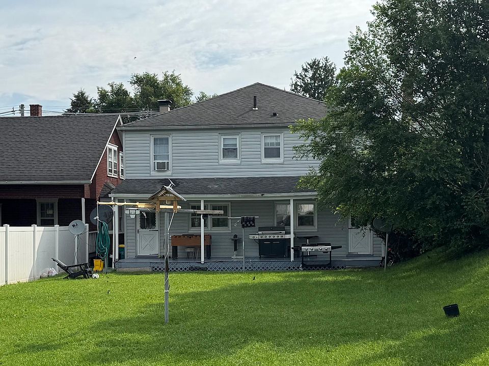 2nd image of 533 N Franklin St