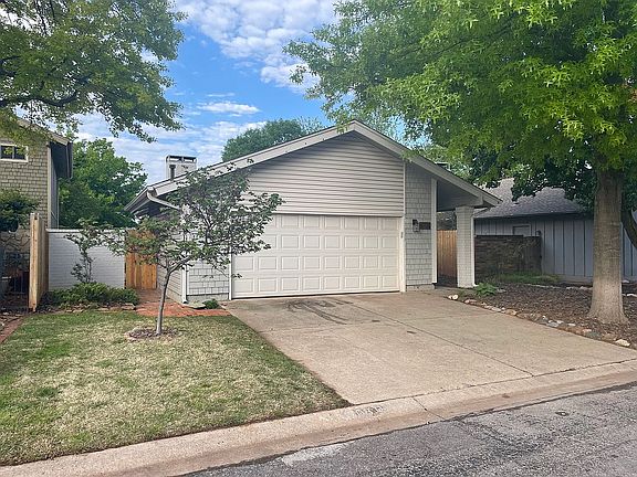 2nd image of 4708 Dove Tree Ln