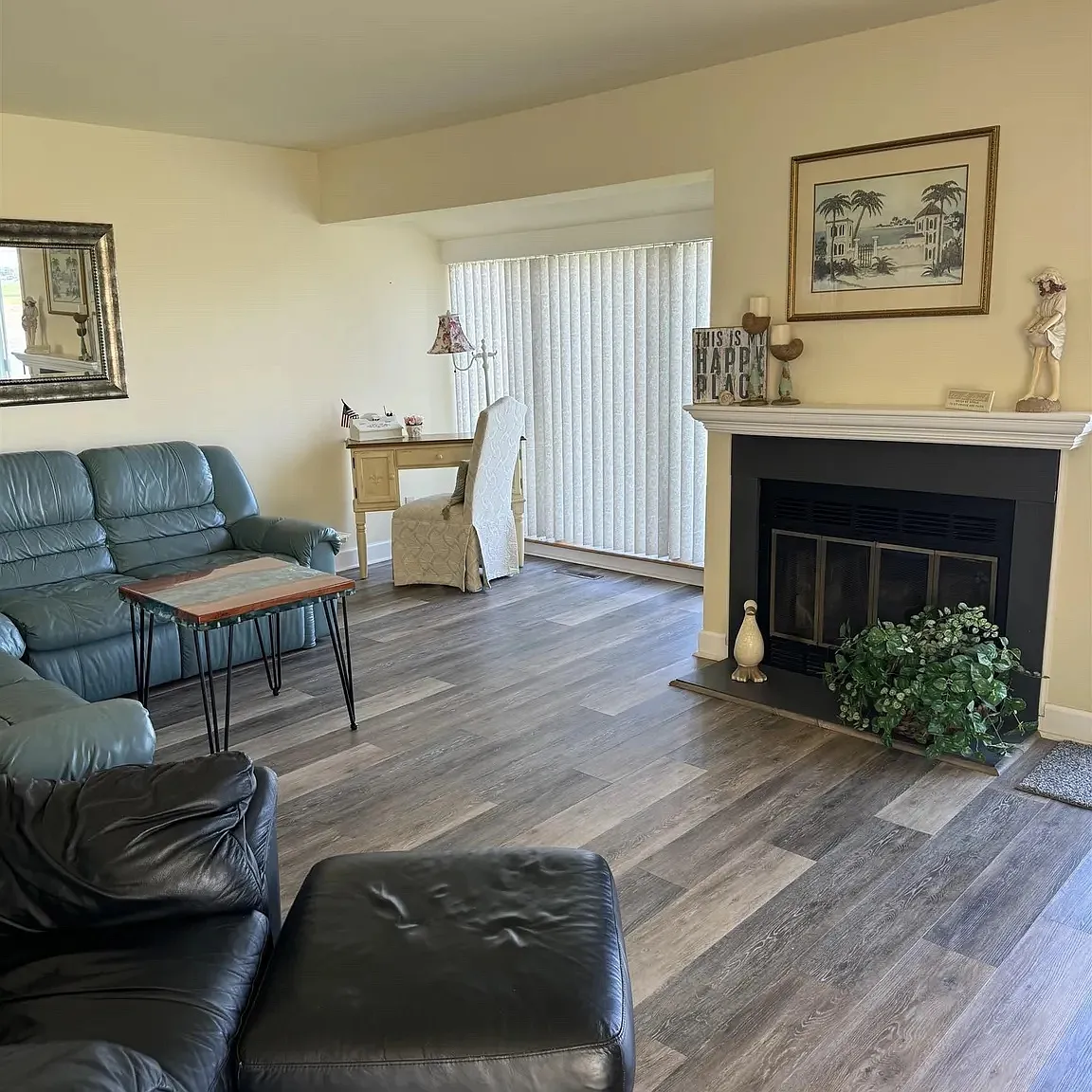 3 bed, 2.5 bath, 1750 sqft, $1,849 — Photo 4