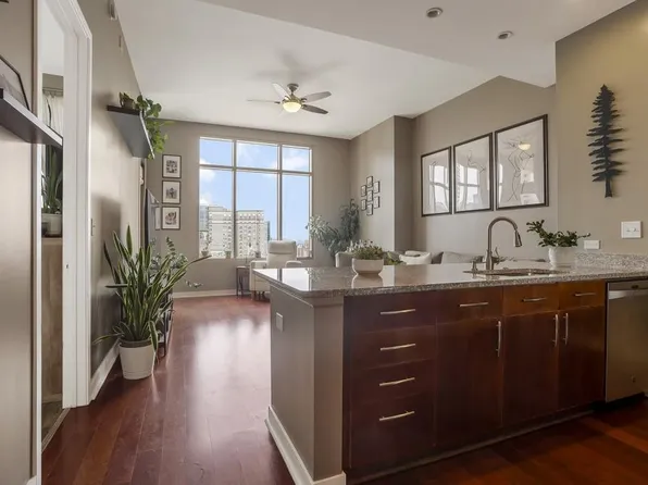 565 Peachtree St NE Unit 1709, Atlanta, GA 30308