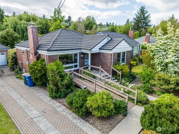 115 30th Avenue E, Seattle, WA 98112