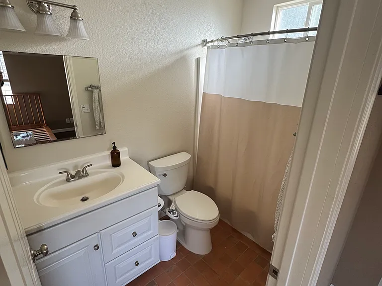 4240 N Santa Paula Ojai Rd — Photo 9