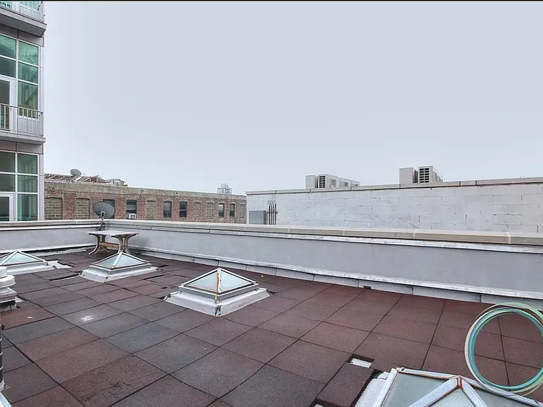 471 Keap St #1B — Photo 19