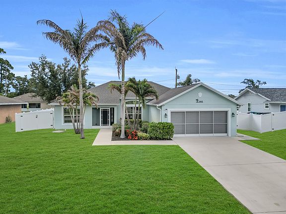 3rd image of 1461 SW Santiago Avenue