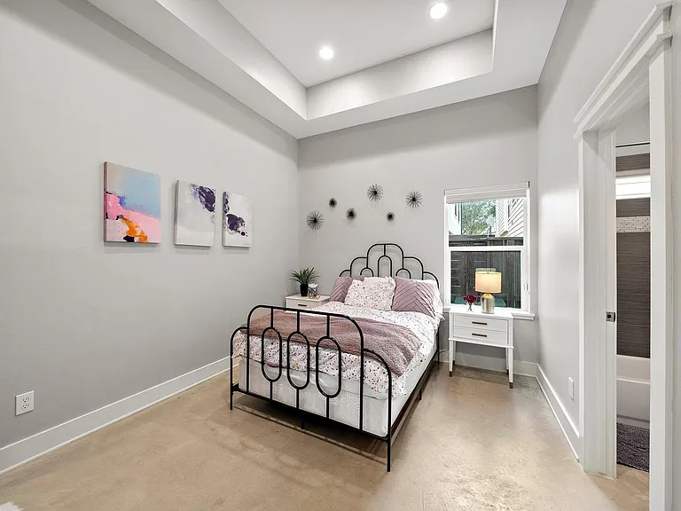 4309 Marina St — Photo 8