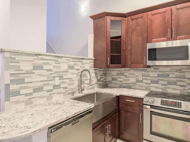 3231 S Waco Ct #G — Photo 2