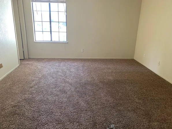312 W Barstow Ave APT 101, Clovis, CA 93612