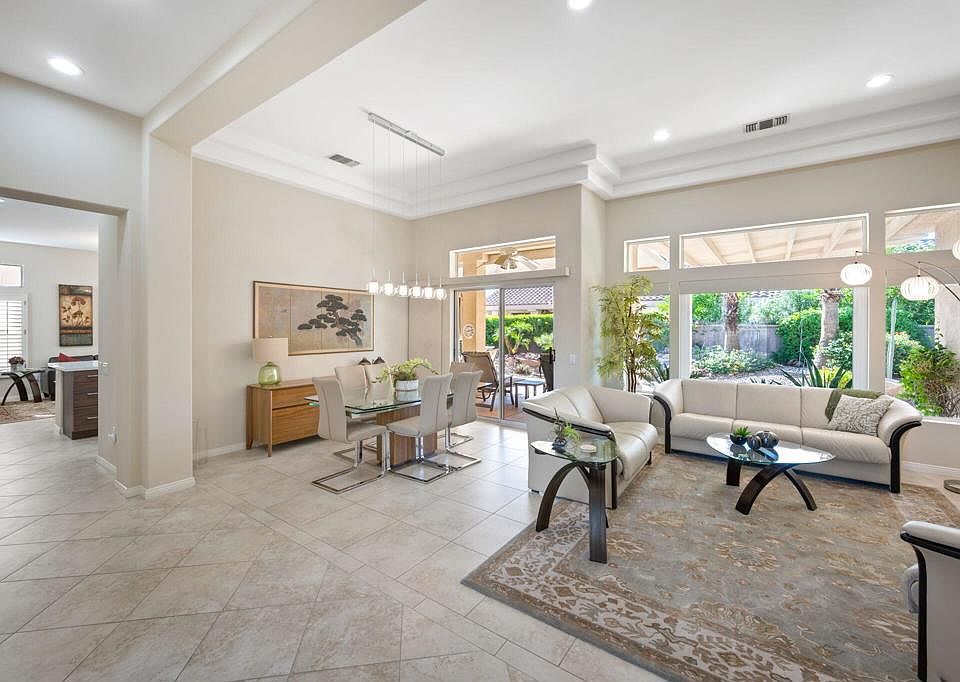 1st image of 78937 Fountain Hills Dr