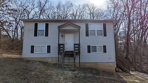222 Baker St Photo 1