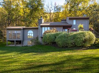 7030 Birchwood Dr, La Crescent, MN 55947