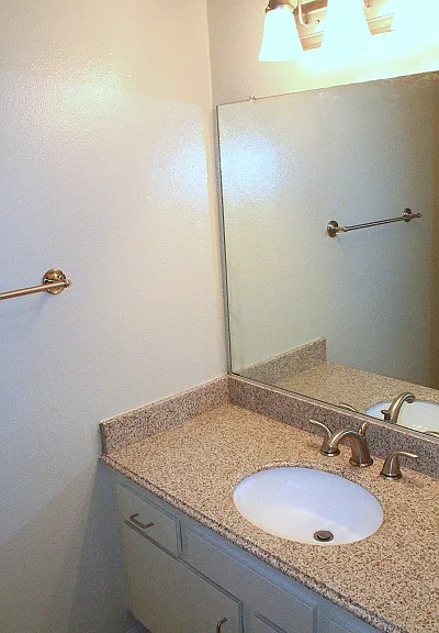 2110 Farrell Ave #8J — Photo 3