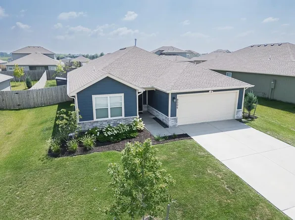 8004 SE 6th Ter, Blue Springs, MO 64014