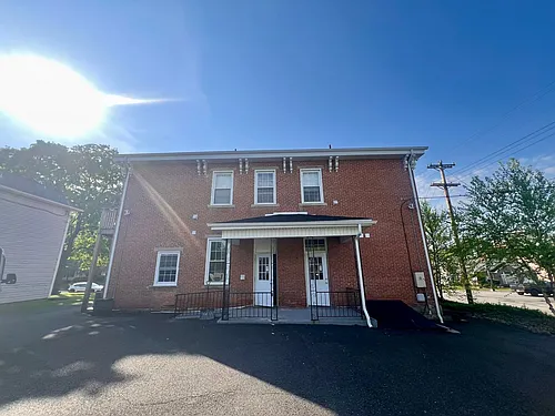 1198 Third Street (Full Service) Photo 1