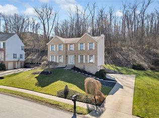 363 Cobblestone Cir, Mc Kees Rocks, PA 15136