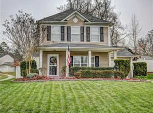 10821 Traders Ct, Davidson, NC 28036