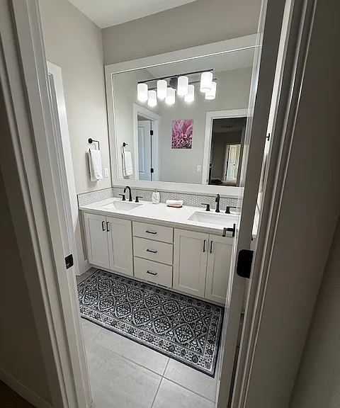 12053 NW Weaver Ln — Photo 31
