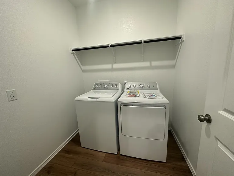 1018 Ascari Ct — Photo 7