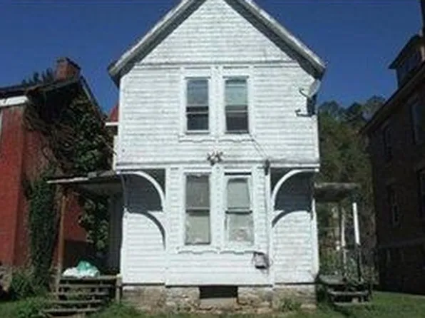 109 Water Blvd, Brownsville, PA 15417