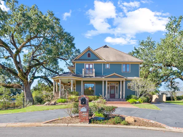 323 Thibodeaux Dr, Lafayette, LA 70503