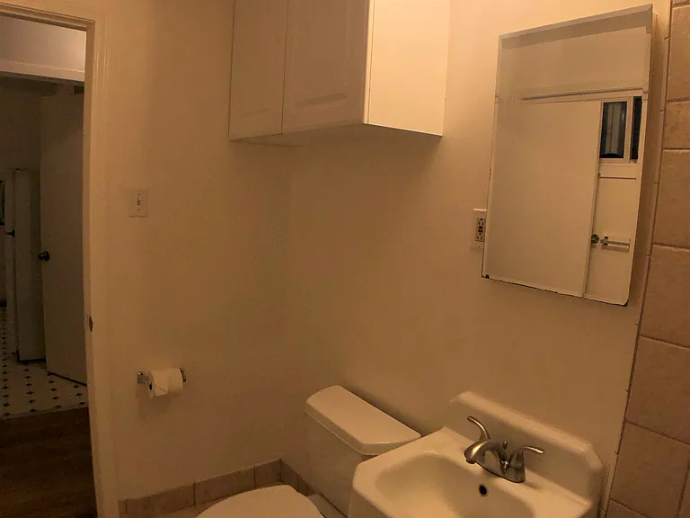 272 Abbot Ave #4 — Photo 17
