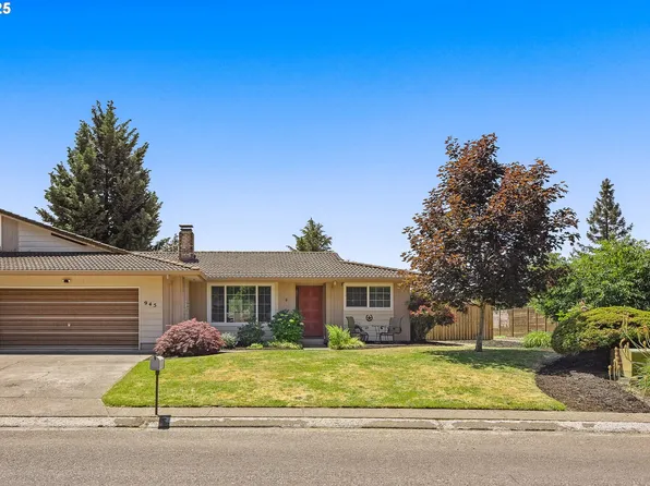 945 Meadowvale Ln, Woodburn, OR 97071