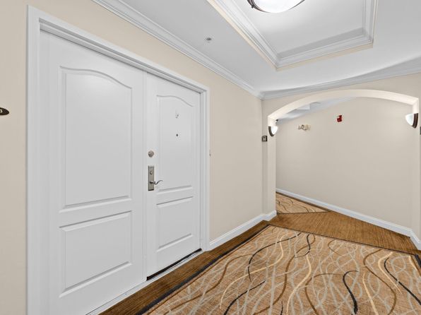 101 SE 20th Ave APT 403