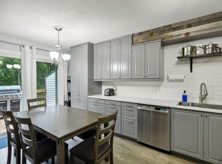 13561 Everton Ave, Apple Valley, MN 55124