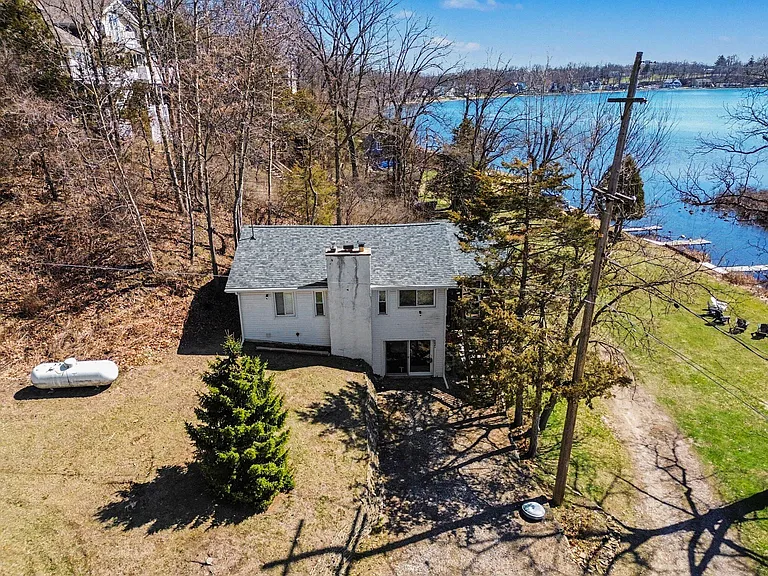 5884 Rays Dr — Photo 27