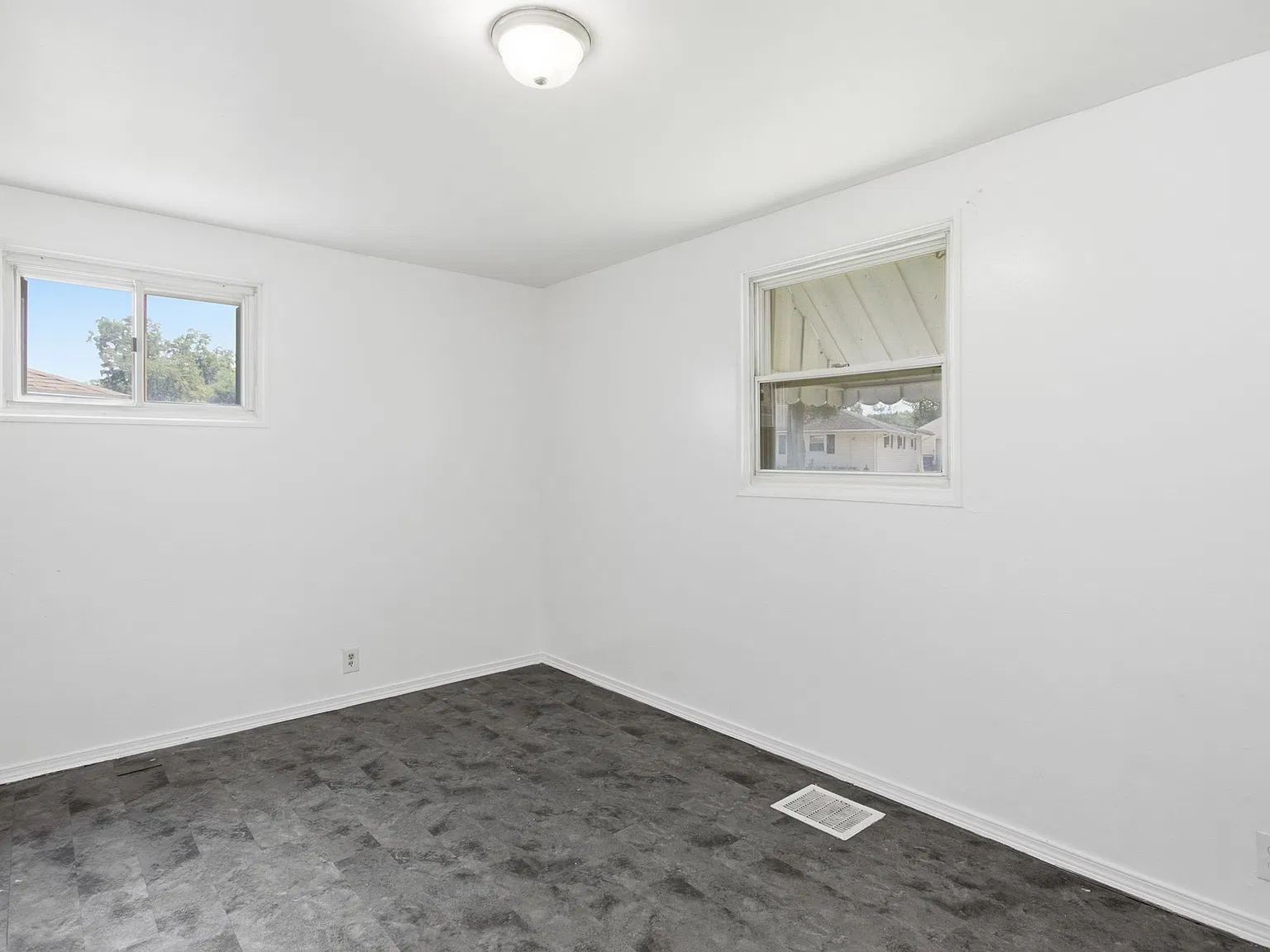919 Dover Dr - 1 — Photo 1