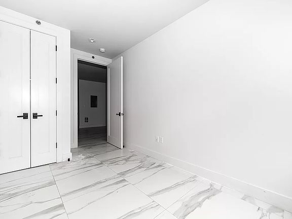 4th image of 73 Starr St #1E