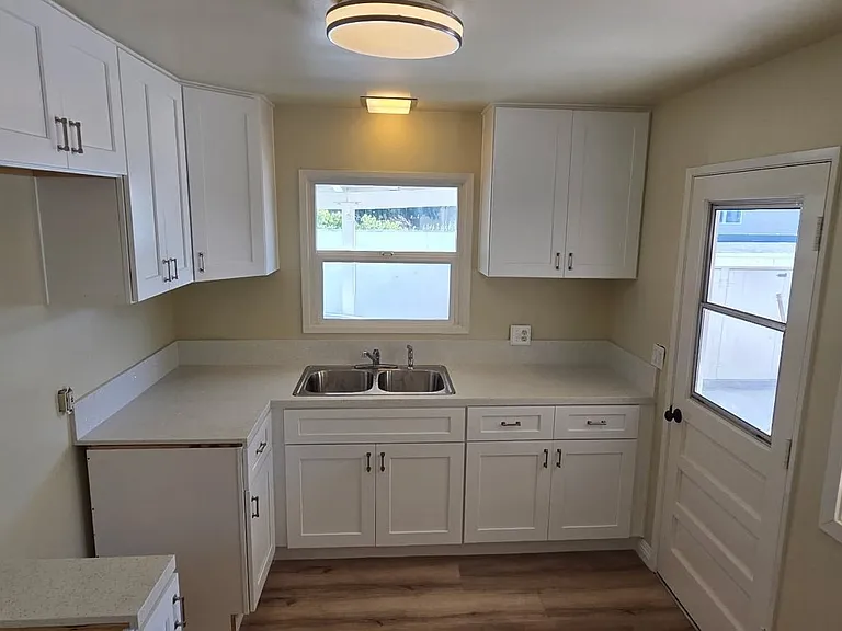 1818 Calamar Ave #1818 — Photo 8