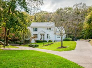 213 Woodford Pl, Nashville, TN 37215