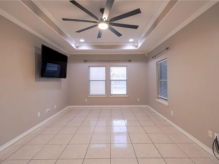 6842 Old Square Dr — Photo 15