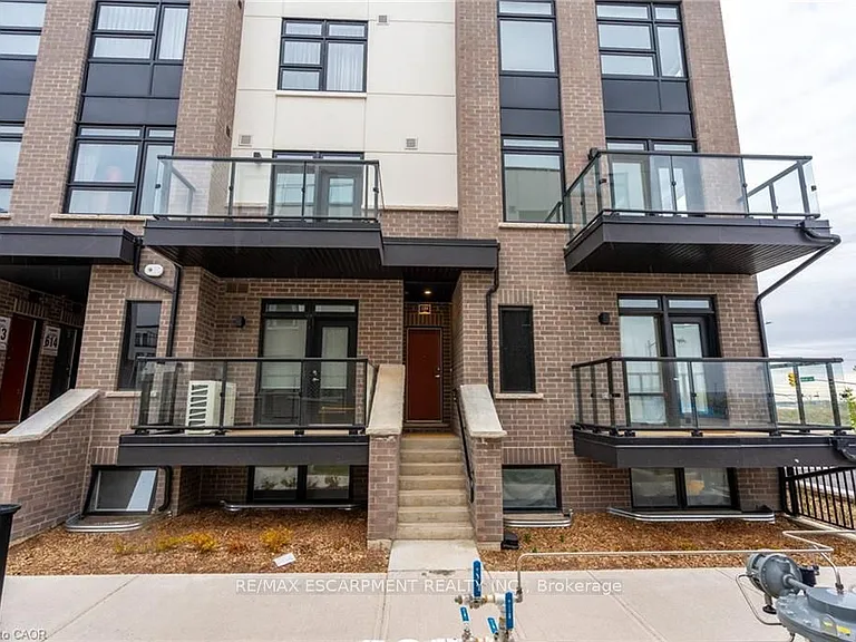 1585 Rose Way #119 — Photo 2