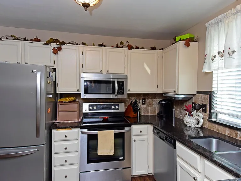 19599 E Purdue Cir — Photo 5