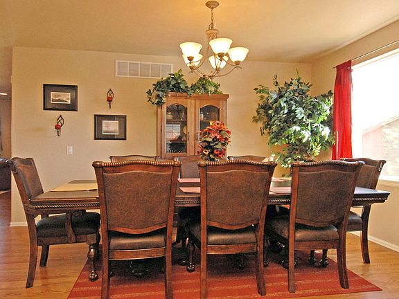 Formal dining room