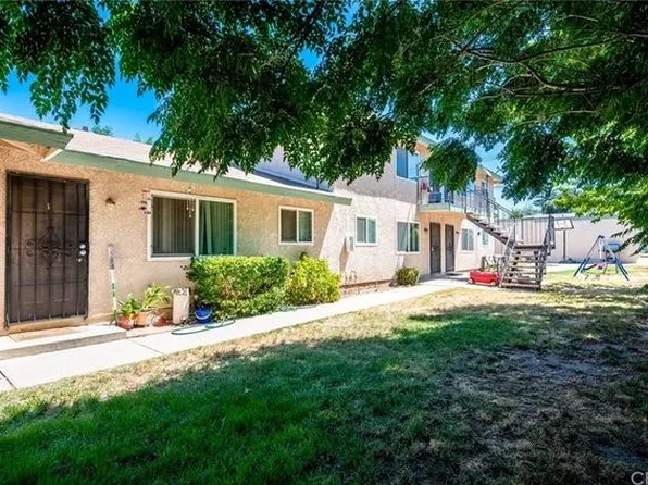 864 Wellwood Ave APT 4, Beaumont, CA 92223