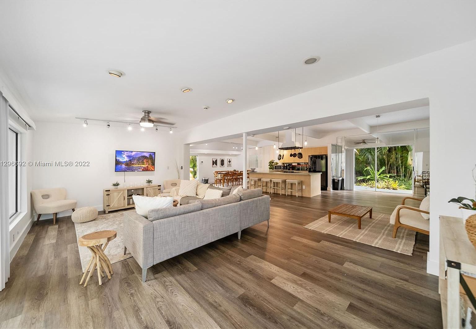 18560 NE 20th Ct, North Miami Beach, FL 33179 Zillow