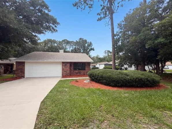 8 Bumelia Ct, Homosassa, FL 34446